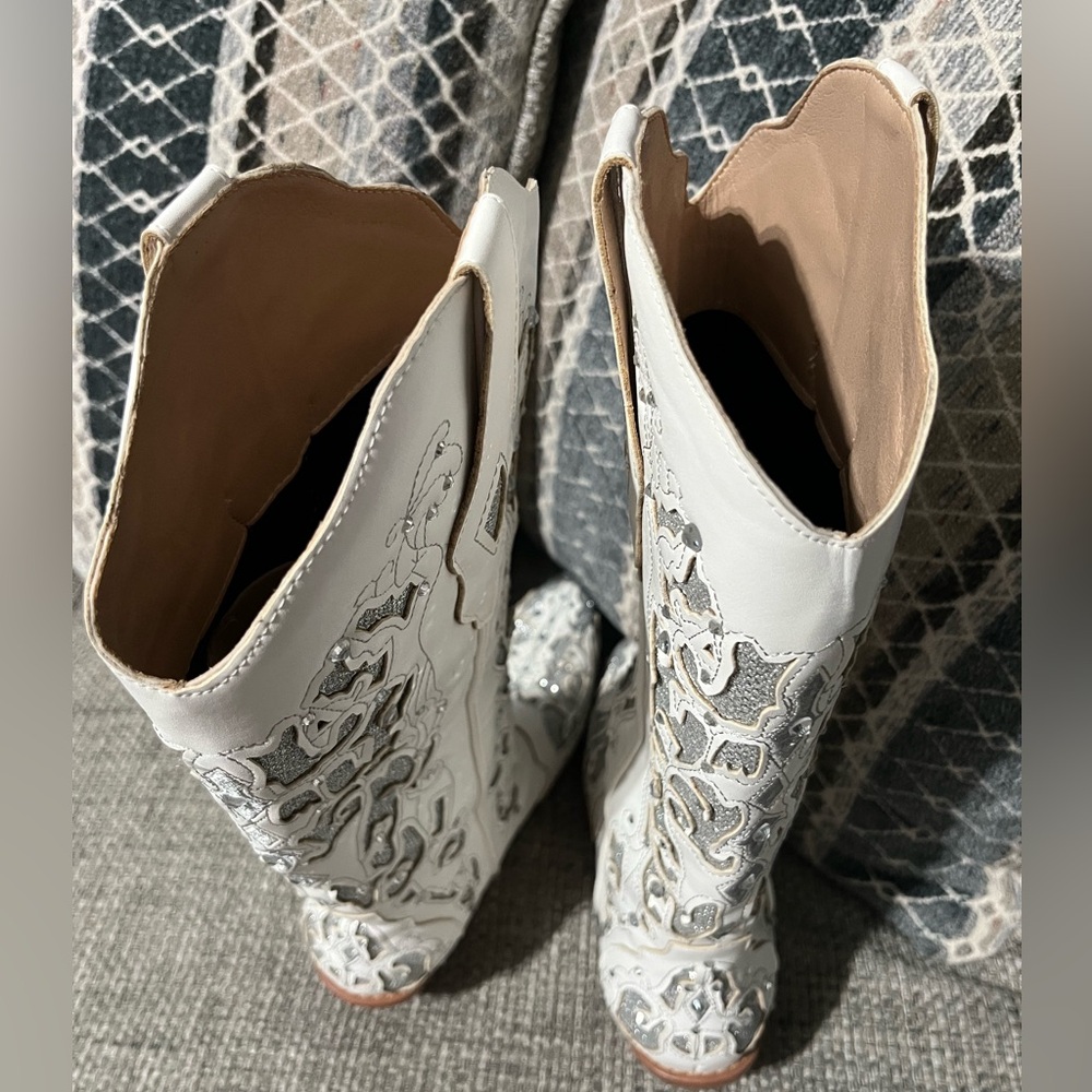 Women’s cowboy boots white gray heel rhinestones size 7 wedding concert - Picture 6 of 7